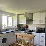 Lovely 1 Bedroom Flat