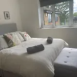 Lovely 1 Bedroom Flat