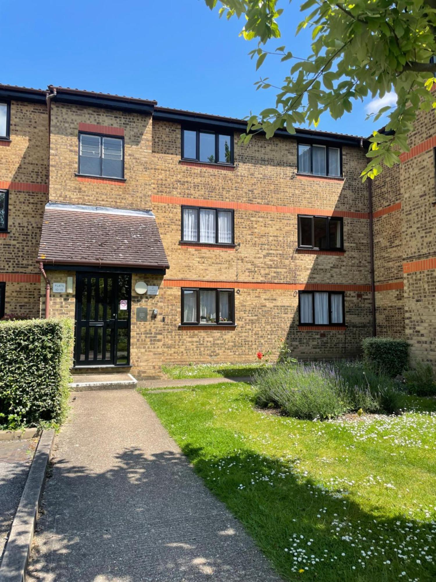 Lovely 1 Bedroom Flat